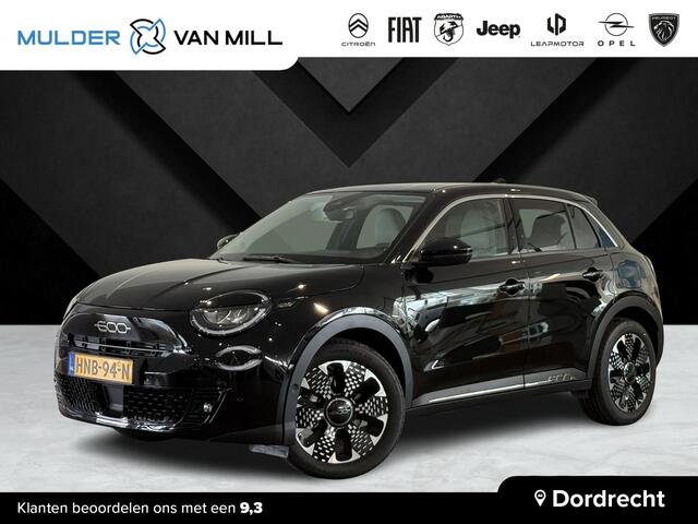 Fiat 600 600e La Prima 54 kWh | LEDER | NAVI | MASSAGE | VERW. VOORSTOELEN | CLIMA | CAMERA