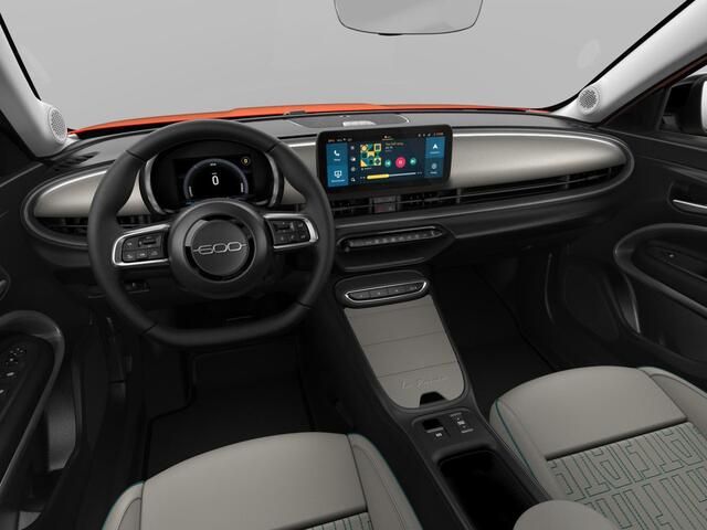 Fiat 600 600e La Prima 54 kWh | 17% Bijtelling | Carplay | Elek. Stoel | Stoelverwarming | Keyless | LED | Clima