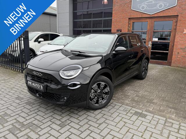 Fiat 600 1.2 Hybrid ICON | Camera | Navi | Stoelverwarming | Keyless |