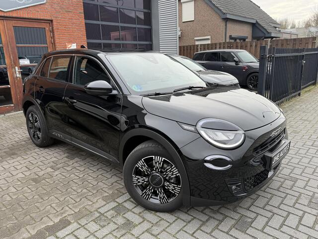 Fiat 600 1.2 Hybrid ICON | Camera | Navi | Stoelverwarming | Keyless |