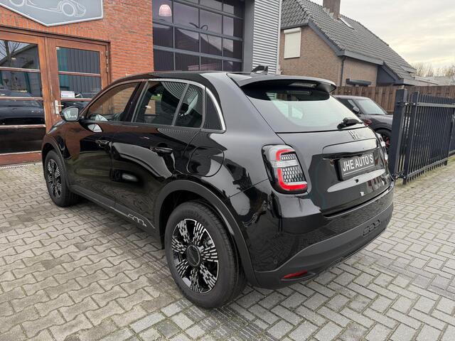 Fiat 600 1.2 Hybrid ICON | Camera | Navi | Stoelverwarming | Keyless |