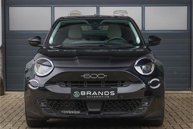 Fiat 600 1.2 Hybrid La Prima 1e eig AUT Full option Garantie