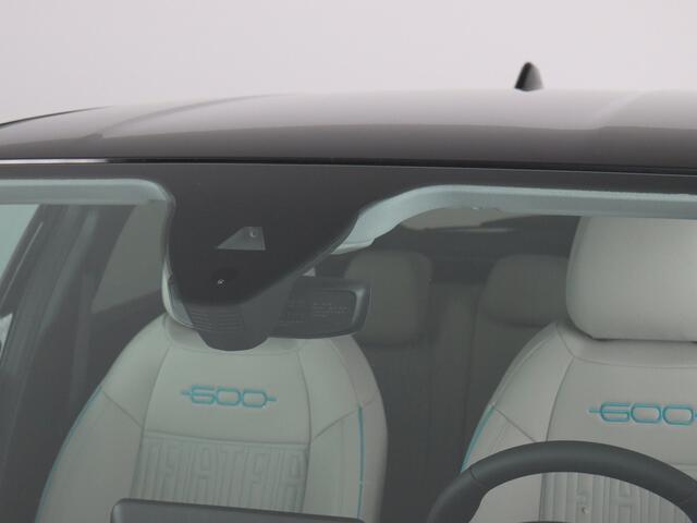 Fiat 600 1.2 Hybrid La Prima (Massage / Leder / 360 Cam / Navi / ACC / Elek. achterklep / 18'')
