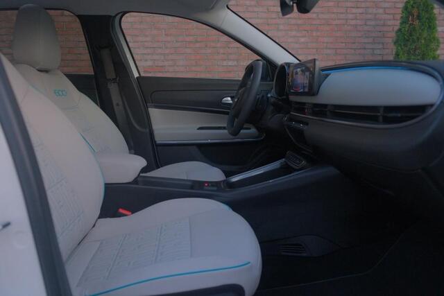 Fiat 600 1.2 Hybrid 110pk DCT6 La Prima | Navi | App Connect | Adaptive Cruise | Climate | Keyless | Camera | Leder | Elektrische Achterklep