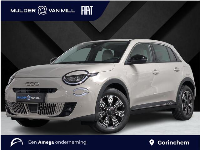 Fiat 600 600e Urban EV 54kWh 156pk | CAMERA | STOELVERW. | APPLE CARPLAY / ANDROID AUTO | DODEHOEKBEW. | KEYLESS ENTRY + START