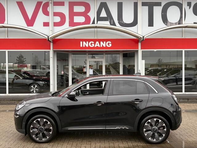 Fiat 600 1.2 HYBRID LA PRIMA 110PK AUT. LEER NAVI CAMERA CARPLAY AIRCO