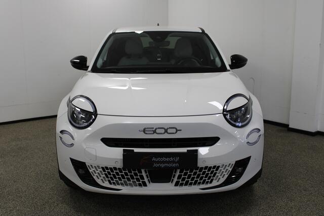 Fiat 600 1.2 Hybrid La Prima
