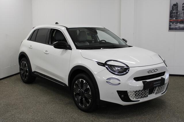 Fiat 600 1.2 Hybrid La Prima