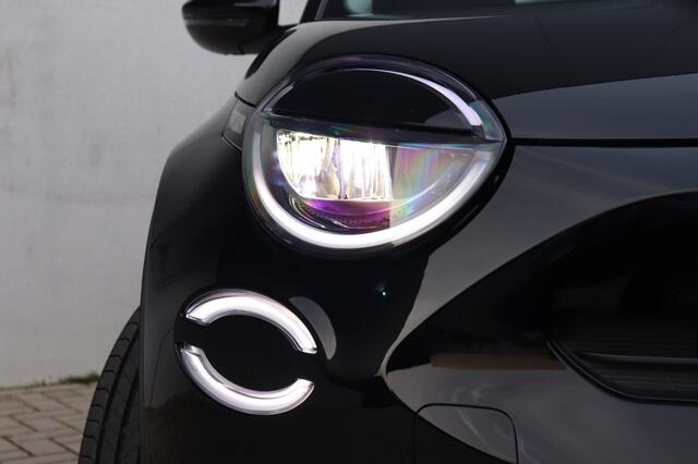 Fiat 600 600e RED 54 kWh | Carplay | Clima | Cruise | Direct Leverbaar