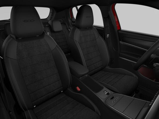 Fiat 600 1.2 145pk Hybrid Sport | Clima | Cruise | Navi | 18" | Winter Pack | Apple Carplay | BSM