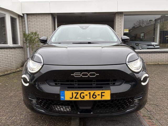 Fiat 600 1.2 Hybrid La Prima AUTOMAAT