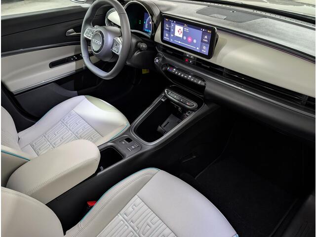 Fiat 600 600e La Prima EV 54kWh 156pk | CAMERA | STOELVERW. | NAVI | APPLE CARPLAY / ANDROID AUTO | KEYLESS ENTRY + START |