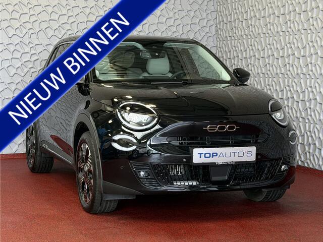Fiat 600 1.2 HYBRID LA PRIMA LEER MASSAGE ELEK.STOEL CAMERA CARPLAY ADAP.CRUISE STOELVERW. ELEK.KLEP 18''LMV ? Top Auto Fiat Wijchen , 30 Jaar ervaring in Fiat , Wij leveren de : Icon / La Prima / Pop / Sport . Urban / Benzine / Hybrid . Met Fabrieksgarantie ?