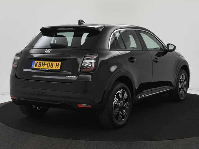 Fiat 600 1.2 Hybrid Urban CAMERA|STOELVERW|BLIS|LED|CARPLAY|17INCH|CLIMA|PDC