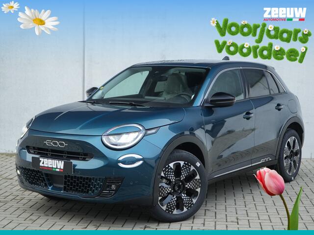 Fiat 600 1.2 Hybrid 110 PK La Prima | Navi | Camera | Carplay | Leder