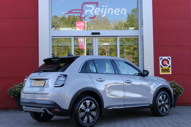 Fiat 600 1.2 Hybrid 110PK AUTOMAAT URBAN | STOEL/VOORRUIT VERWARMING | KEYLESS ENTRY/START | 17" LICHTEMATELN VELGEN | DRAADLOZE TELEFOONLADER | DRAADLOZE APPLE CARPLAY/ANDROID AUTO | NAVIGATIE | DAB+ RADIO | PARKEERSENSOREN VOOR + ACHTER | ACHTERUITRIJ CAMERA | C