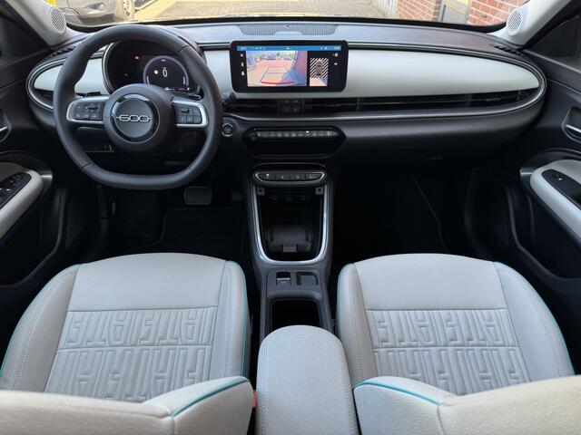 Fiat 600 1.2 Hybrid La Prima NAV ADAP-CRUISE CAMERA STOELVW CARPLAY LMV