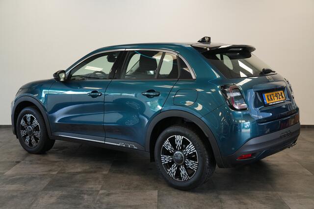 Fiat 600 1.2 Hybrid Urban Cruise/Climate Carplay PDC Camera Keyless Entry/Start