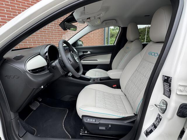 Fiat 600 1.2 Hybrid La Prima NAV ADAP-CRUISE CAMERA STOELVW CARPLAY LMV