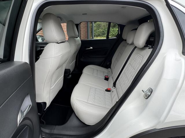 Fiat 600 1.2 Hybrid La Prima NAV ADAP-CRUISE CAMERA STOELVW CARPLAY LMV