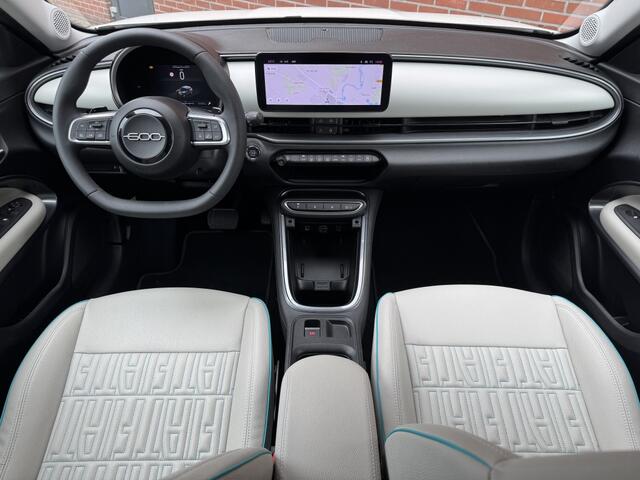 Fiat 600 1.2 Hybrid La Prima NAV ADAP-CRUISE CAMERA STOELVW CARPLAY LMV