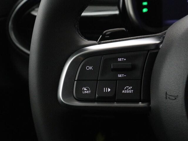 Fiat 600 1.2 Hybrid Urban | Stoelverwarming | 360 camera | | Stoelverwarming | 360 camera | Cruise control | Navigatie | Carplay | DAB | Climate control | Full LED | Park assist | Sfeerverlichting