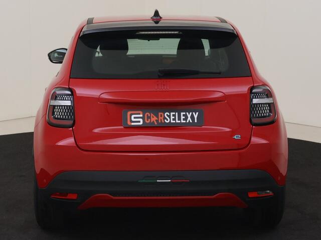 Fiat 600 e 115 kW Red