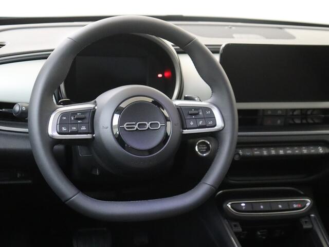 Fiat 600 1.2 Hybrid La Prima YP