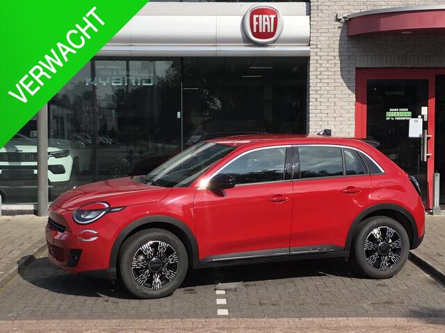 Fiat 600 1.2 145 pk Hybrid Icon AUTOMAAT|NAVI|CLIMATE|APPLE/ANDROID|PDC|17"