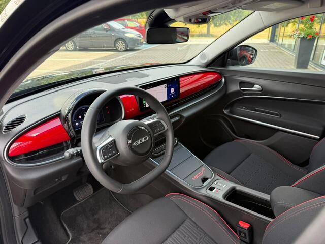 Fiat 600 600e RED 54 kWh *Cruise Control & Led*