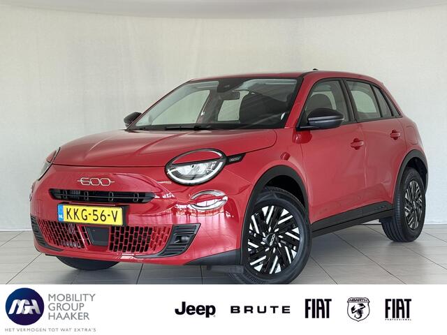Fiat 600 1.2 Hybrid Urban | Apple-Android | Parkeersensor achter | Cruise control