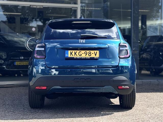 Fiat 600 600e La Prima 54 kWh | Leder | Apple-Android | Massage Stoelen