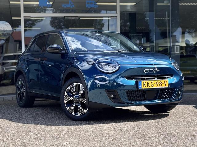 Fiat 600 600e La Prima 54 kWh | Leder | Apple-Android | Massage Stoelen