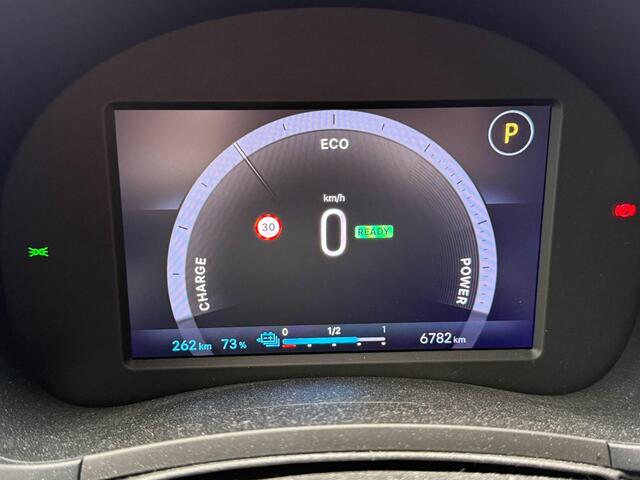Fiat 600 600e La Prima 54 kWh | Camera | Carplay | Leer