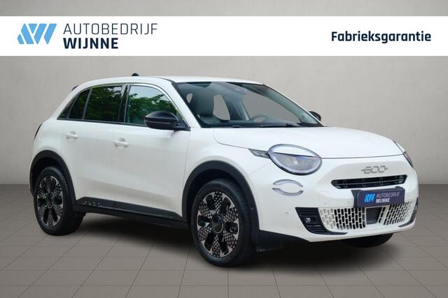 Fiat 600 1.2 Hybrid 110pk DCT6 La Prima | Navi | App Connect | Adaptive Cruise | Climate | Keyless | Camera | Leder | Elektrische Achterklep