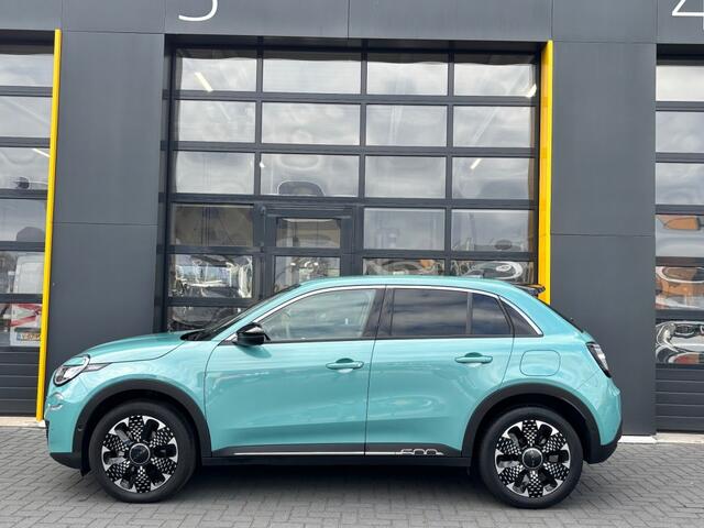 Fiat 600 1.2 Hybrid La Prima Camera Carplay Adap. Cruise