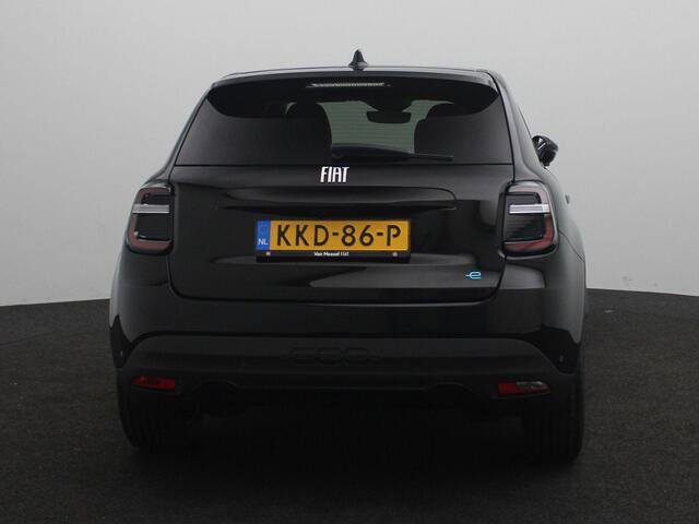 Fiat 600 600e La Prima 54 kWh | Tot 8 jaar garantie | Demo |