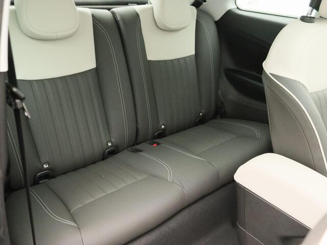 Fiat 600 600e Sport 54 kWh | Alcantara | Camera | ADAS | Unieke kleur!