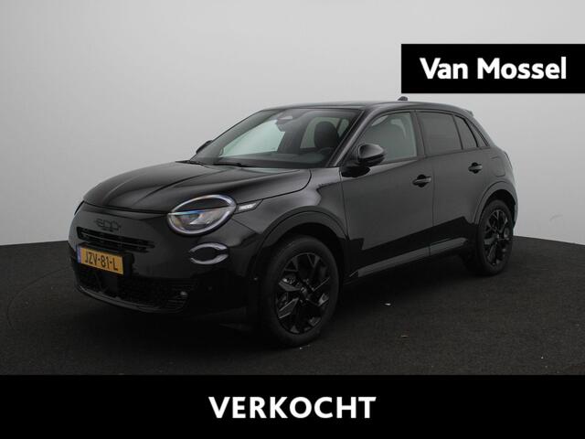 Fiat 600 1.2 Hybrid Sport | Alcantara | Stoelverwarming | Navigatie | Camera