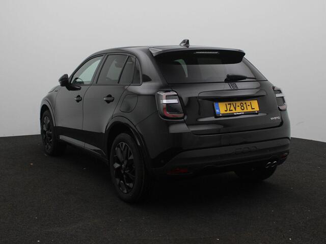 Fiat 600 1.2 Hybrid Sport | Alcantara | Stoelverwarming | Navigatie | Camera