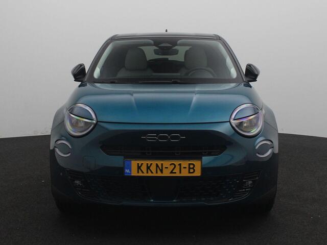 Fiat 600 600e La Prima 54 kWh | Tot 8 jaar garantie | Demo |