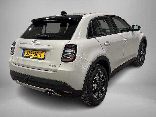 Fiat 600 1.2 Hybrid Icon 145pk