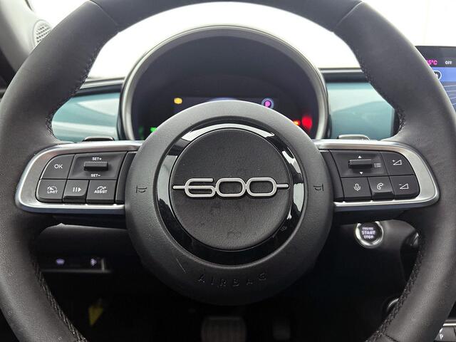 Fiat 600 1.2 Hybrid Urban Camera | Navigatie | Climate control | 17" Lichtmetalen velgen