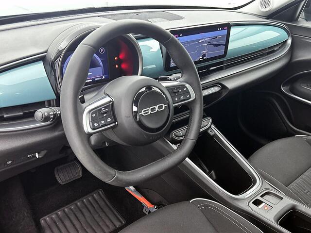 Fiat 600 1.2 Hybrid Urban Camera | Navigatie | Climate control | 17" Lichtmetalen velgen