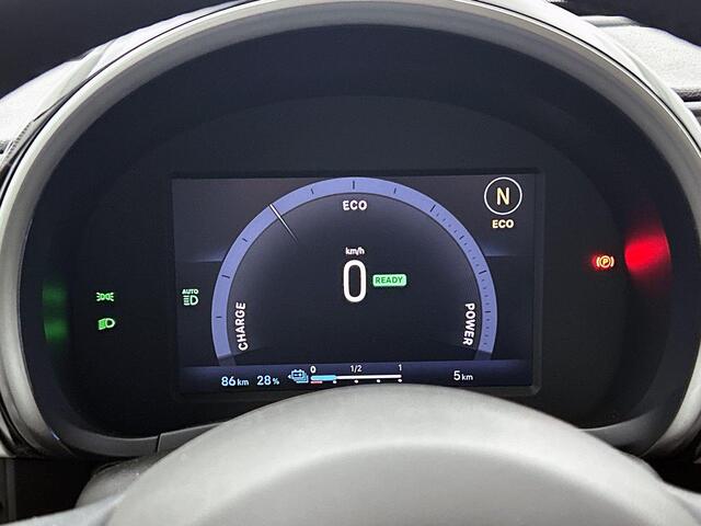 Fiat 600 600e La Prima 54 kWh | Elektrische kofferbak | Massage functie | Navigatie | 2+6 jaar garantie |