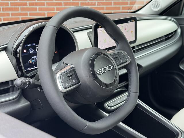 Fiat 600 1.2 Hybrid La Prima NAV ADAP-CRUISE CAMERA STOELVW CARPLAY LMV