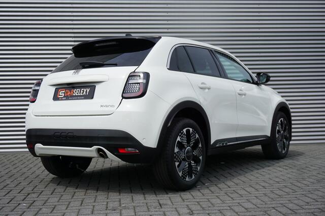Fiat 600 Hybrid La Prima Automaat LEDER | CLIMA | MASSAGE | MEEST LUXE!