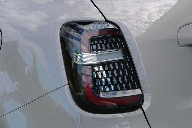 Fiat 600 1.2 Hybrid Pop | Incl. 12 maanden garantie | Cruise control | Parkeercamera | Apple carplay/Android auto | DAB radio | Navigatie | Stoelverwarming | Climate control |