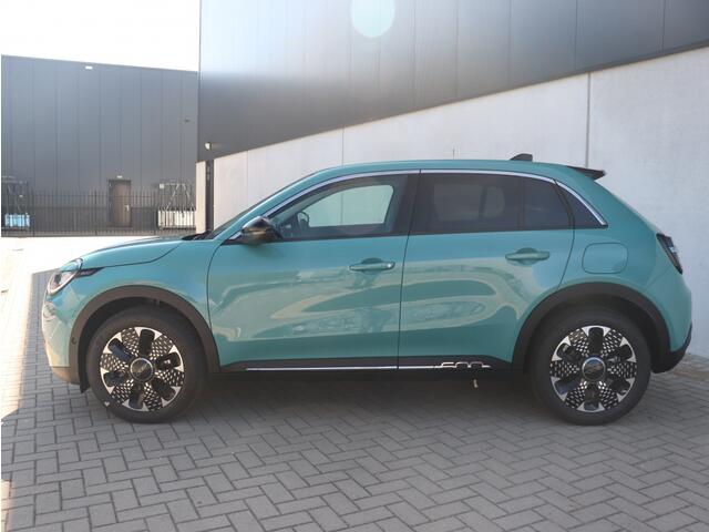 Fiat 600 1.2 Hybrid 110 PK La Prima | Navi | Camera | Carplay | Leder