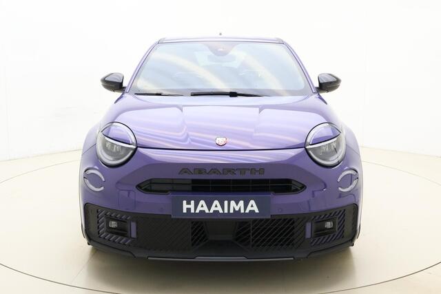 Fiat Abarth 600e Scorpionissima 54 kWh | Sabelt kuipstoelen | Sper differentieel | Sound Box | 20'' lichtmetalen velgen | Alcantara sportstuur | Zwarte hemelbekleding